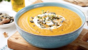 Vellutata di zucca con semi oleosi
