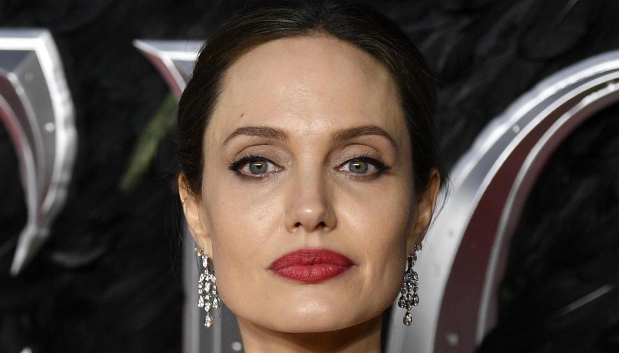 Angelina Jolie perde contro Brad Pitt in tribunale