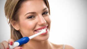 Come lavare i denti in modo corretto?