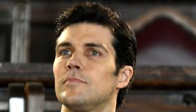 Striscia la Notizia, Roberto Bolle si difende dopo l’incidente di Valerio Staffelli