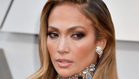 Jennifer Lopez: “Non ho mai fatto il botox”. E replica a un hater