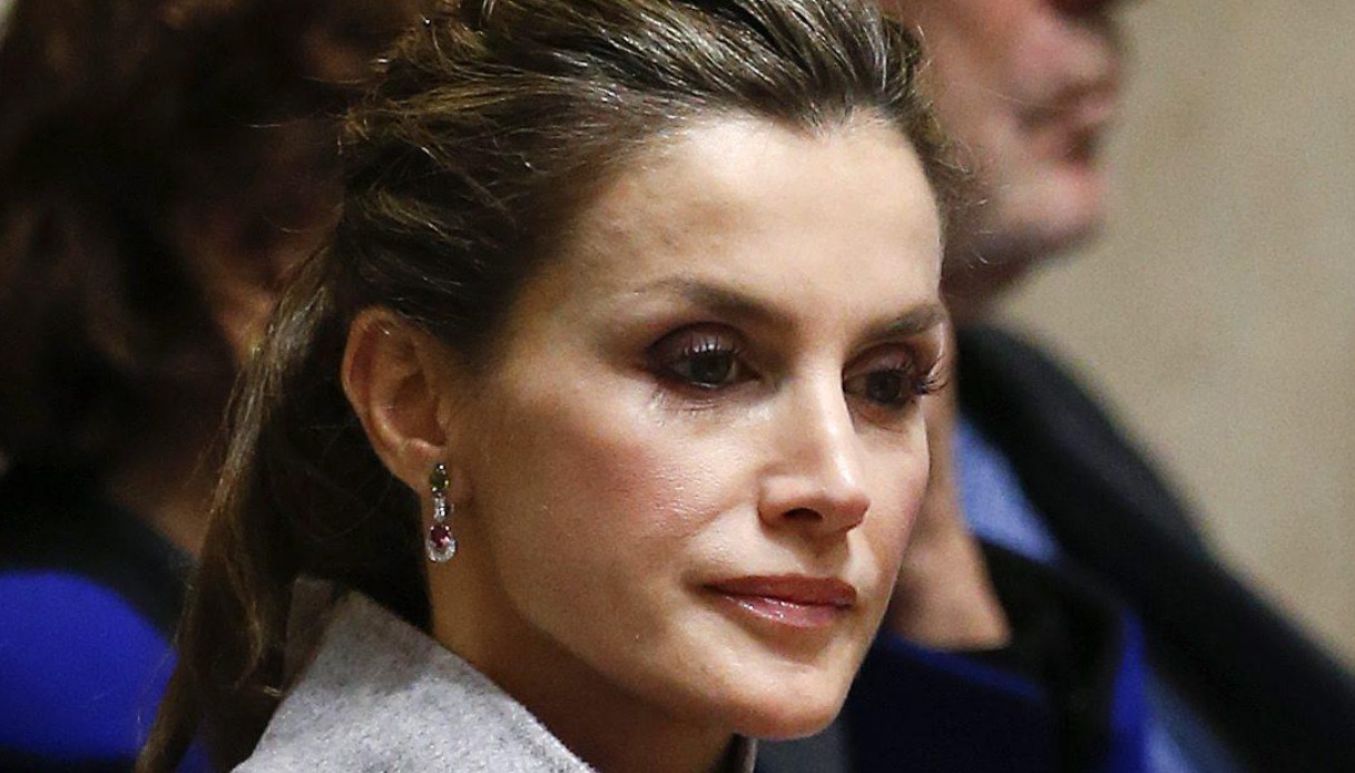 Letizia of Spain, her husband freezes her salary