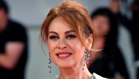 Perché è famosa Isabella Mottinelli, Carolina di Che Dio ci aiuti 6