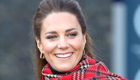 Kate, i piani per George e Charlotte: un anno al servizio della Corona