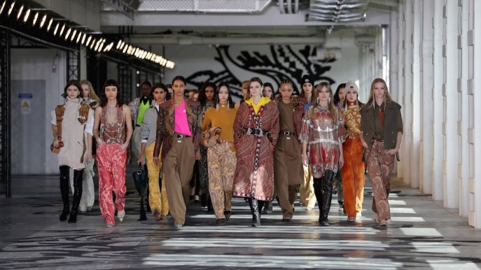 Femminilità tra presente, passato e futuro: il fil rouge della Milano Fashion week