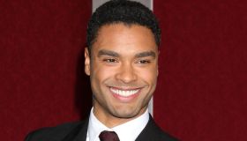 Regé-Jean Page, il Duca di Hastings di ‘Bridgerton’ è fidanzato