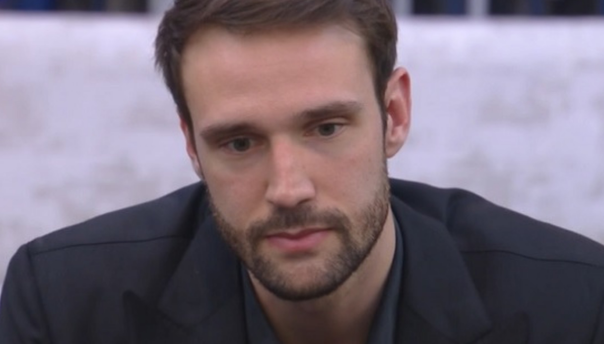 GF Vip, Carlotta contro Zenga: “Noioso e falso”. Poi cancella tutto