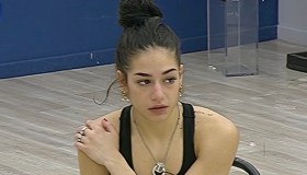 Amici 2021, Rosa in crisi dopo le prove: “Non me lo posso permettere”