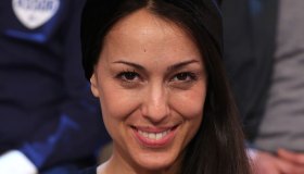 Syria canta Maledetta primavera in centro a Milano: #iolavoroconlamusica