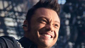 Tiziano Ferro compie gli anni, gli auguri più belli dei vip