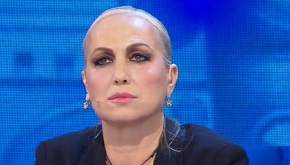 Amici 2021, l’ex di Rosa attacca la Celentano: “Le distrugge la reputazione”