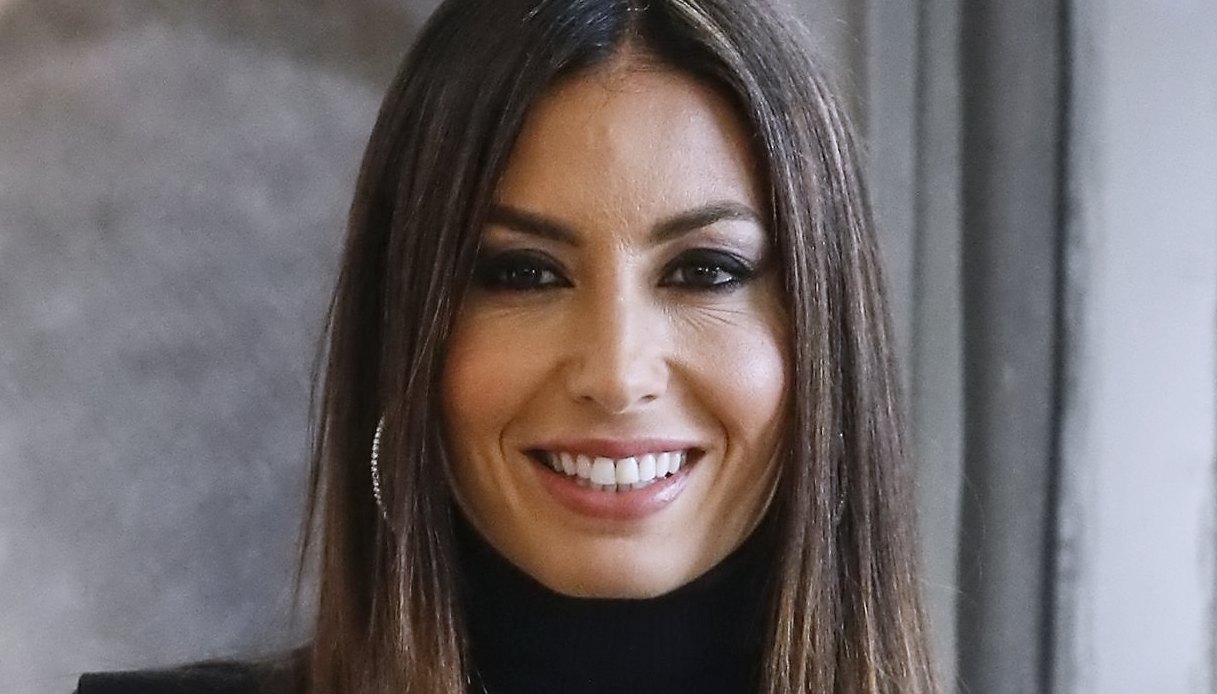 Elisabetta Gregoraci, regalo floreale da un ammiratore segreto
