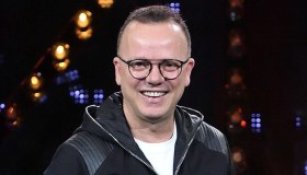 Gigi D’Alessio, aria di convivenza con la nuova fidanzata Denise