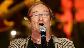 Sanremo, perché Lucio Dalla fu costretto a cambiare il testo di 4 marzo 1943