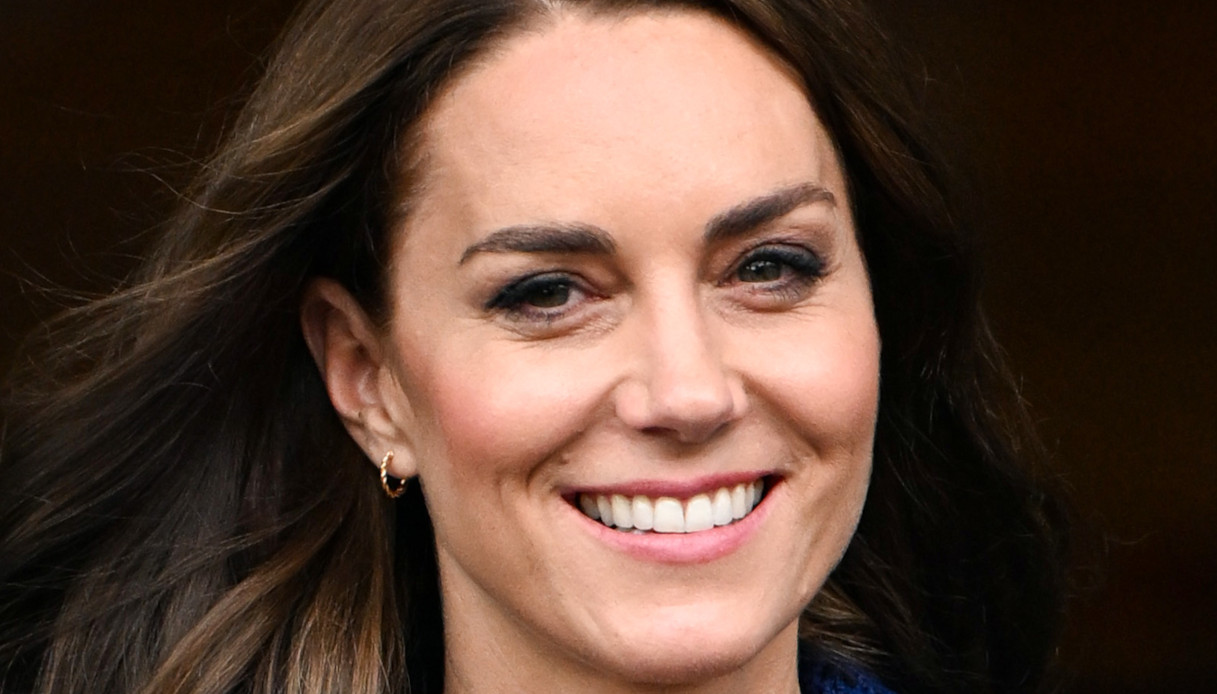 Kate Middleton in tenuta militare per la prima volta: l’addestramento nelle forze armate