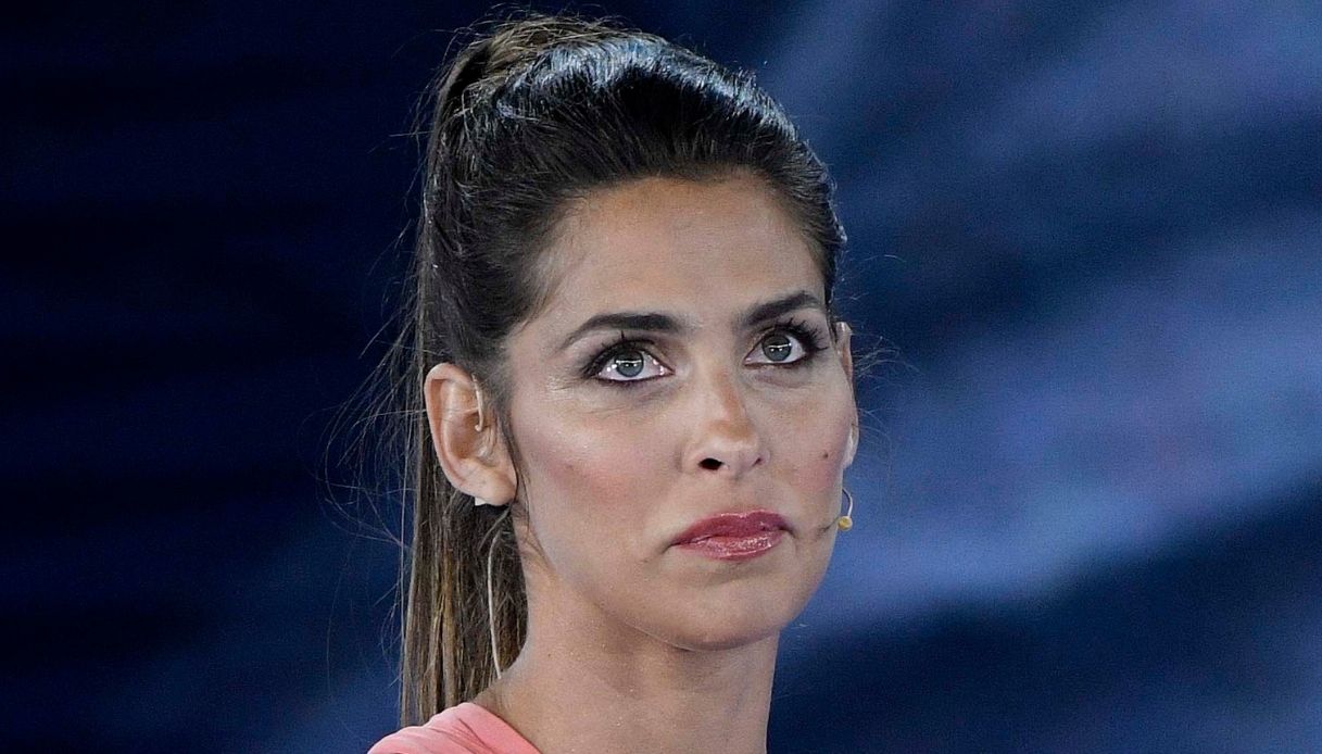 Pretelli con il figlio a Domenica Live: la replica dell’ex Ariadna Romero