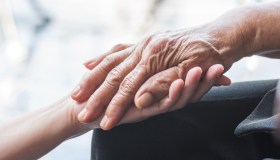 Alzheimer, ecco dove l’Italia deve migliorare nell’assistenza