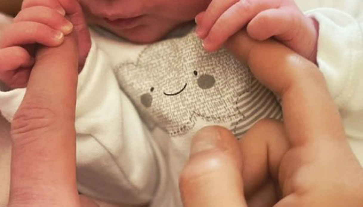 Alessia Ventura al settimo cielo: è nata Ginevra