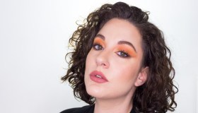 Trucco terracotta, un makeup caldo perfetto per occhi verdi