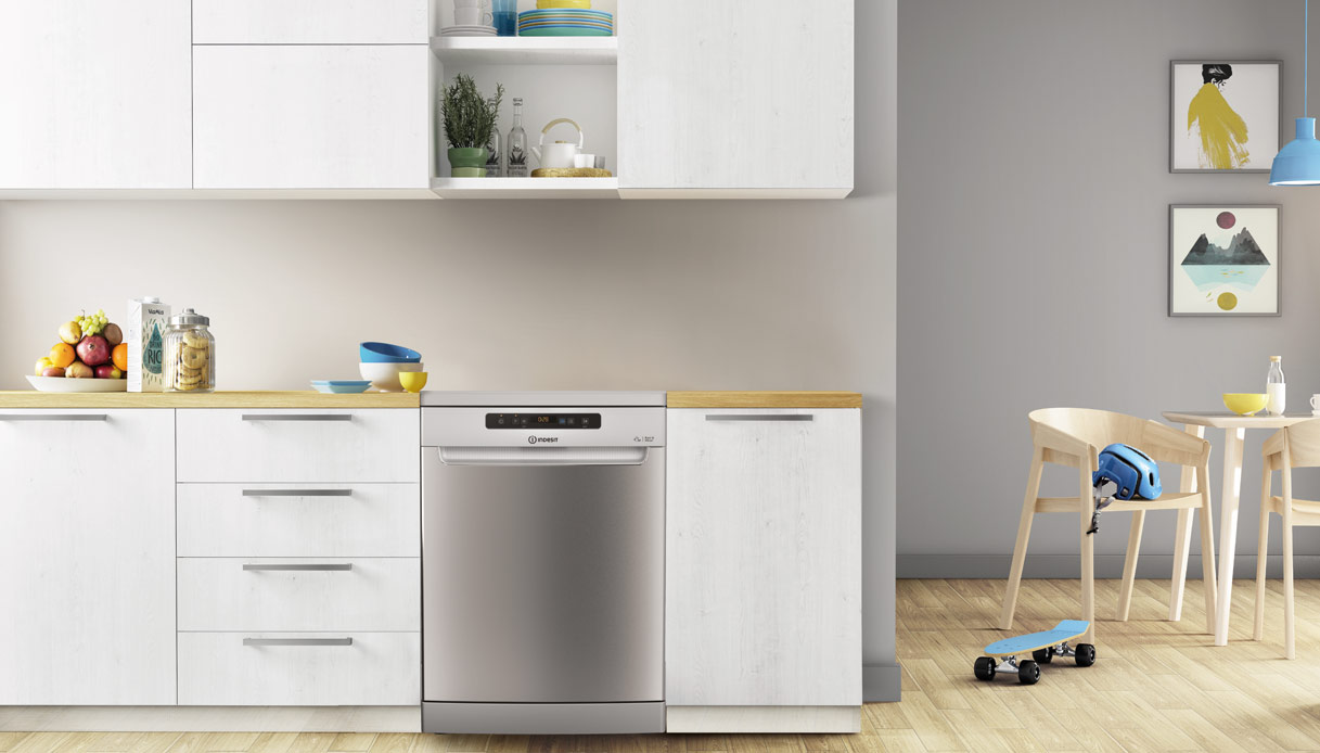 lavastoviglie Indesit