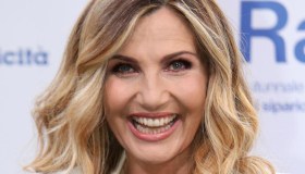 Lorella Cuccarini, la lettera a Maria De Filippi: “Ti parlo a cuore aperto”