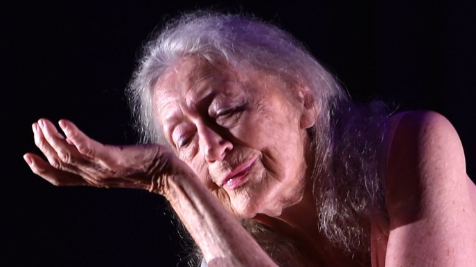 Eileen Kramer, la ballerina di 106 anni che ha bandito la vecchiaia