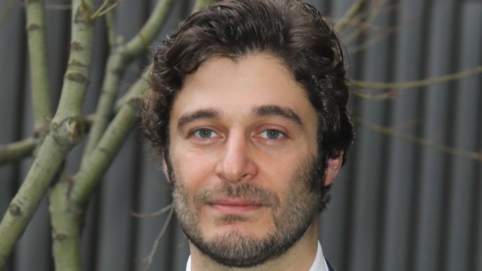 Lino Guanciale, il regista D’Alatri: “Non mi fanno fare Il Commissario Ricciardi 2”