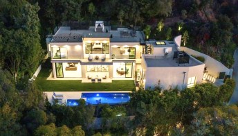 Brooklyn Beckham and Nicola Peltz, photos of the 10.5 million extra-luxury villa