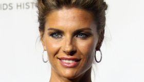 Martina Colombari strepitosa in bikini su Instagram