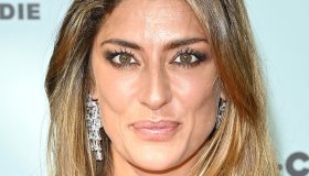 Elisa Isoardi fa impallidire Charlene di Monaco e osa con l’abito trasparente