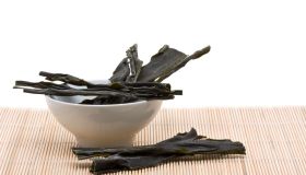 Alga kombu: cos’è, proprietà e come si usa