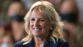 Tokyo 2020, Jill Biden elegantissima con l’abito riciclato. E non è la prima volta