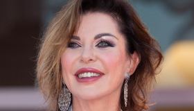 Alba Parietti ieri e oggi: 60 anni e sempre splendida