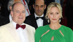 Charlene e Alberto sull’orlo del divorzio. “Lei non lascerà mai i suoi figli”