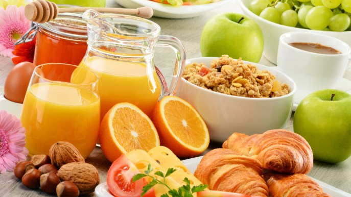 La prima colazione nella dieta di chi fa sport: i consigli dell’esperto in nutrizione