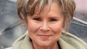 The Crown, chi è Imelda Staunton: la nuova Regina Elisabetta