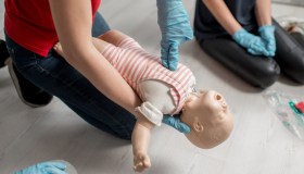 Manovra di Heimlich, quando serve nei bambini e come si fa