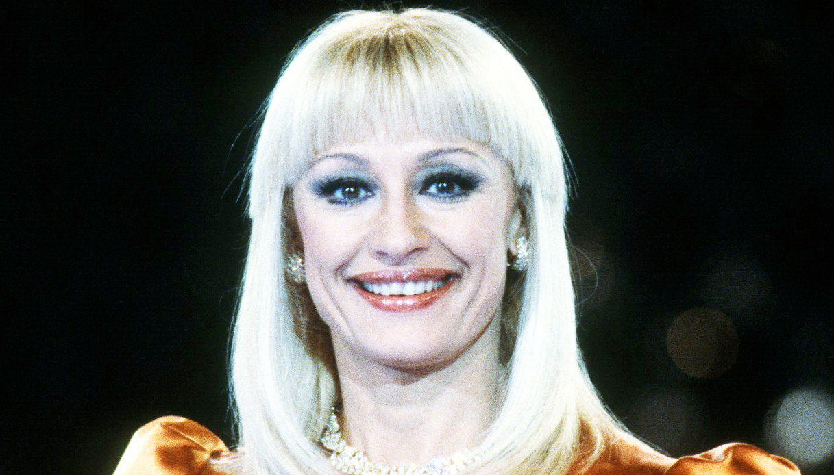 Raffaella Carrà, l’omaggio di Madrid: una piazza porterà il suo nome