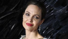 Angelina Jolie sbarca su Instagram per difendere le donne afghane