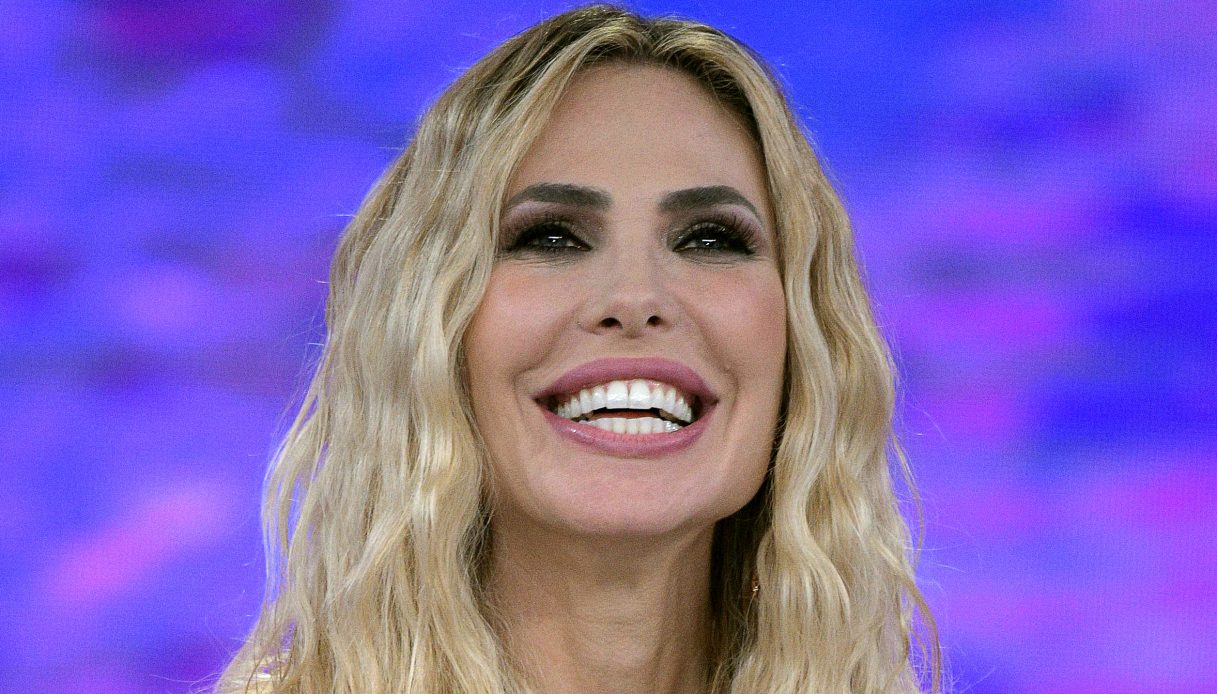 Ilary Blasi stupisce su Instagram: nei panni di Marilyn è divina