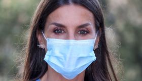 Letizia di Spagna sceglie l’azzurro, ma la figlia Sofia la oscura