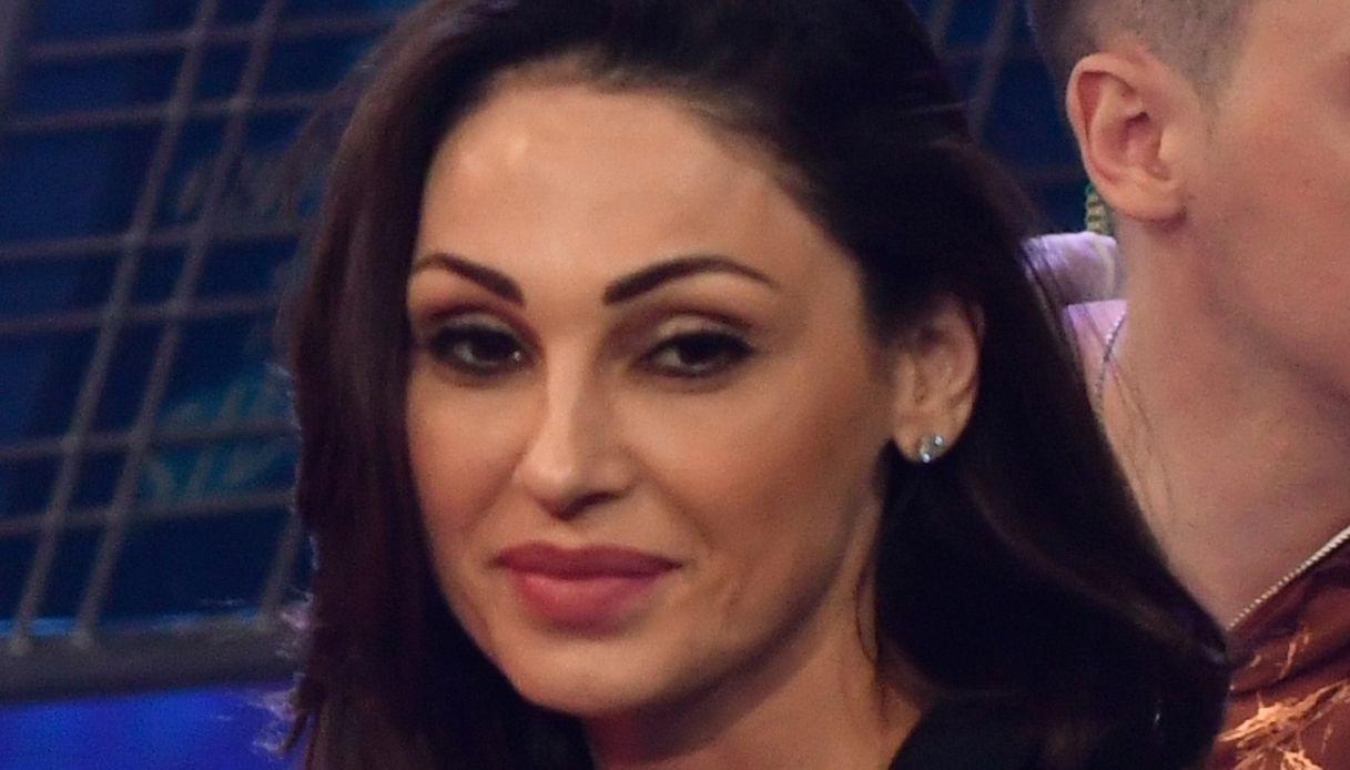 Anna Tatangelo confessa: “Ho sofferto per non essermi sposata con Gigi D’Alessio”