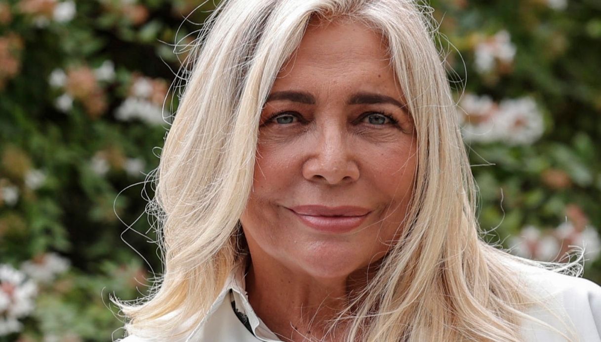 Mara Venier: lo scontro con la De Filippi, la salute e Francesca Fialdini