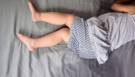 Cos’è e perché si manifesta l’enuresi notturna