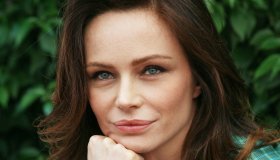 Francesca Neri sulla malattia: “Il dolore mi ha fatto pensare al suicidio”