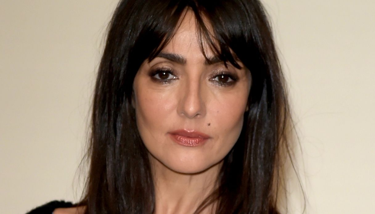 Tapiro ad Ambra Angiolini, il sostegno delle donne: dalla Balivo alla Chiatti