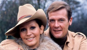 Addio a Luisa Mattioli, l’amore con Roger Moore e i tre figli