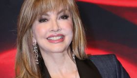 Ballando, Milly apre alla De Filippi e ammette l’invito alla D’Urso