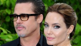 Si vendica dell’ex marito ingombrante e fa un affare miliardario