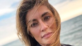 Elisa Isoardi, ultimi scampoli d’estate su Instagram: in costume è splendida